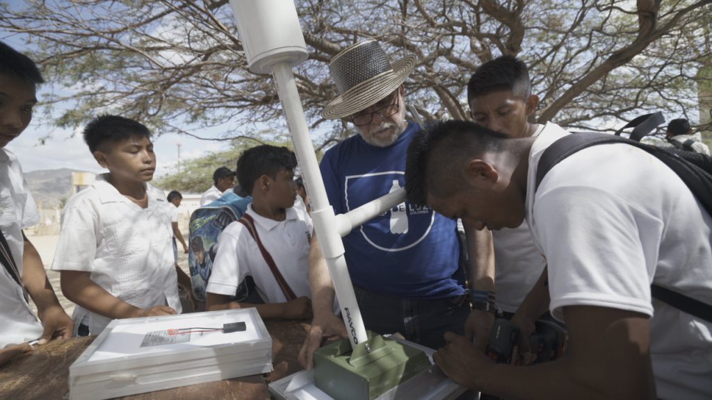 'Un litro de luz' es el proyecto ganador del último Desafío Google.