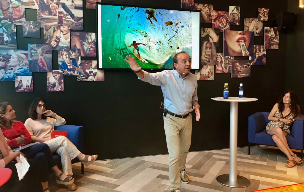 Gallego, en la presentación del programa Mares Circulares de Coca-Cola.