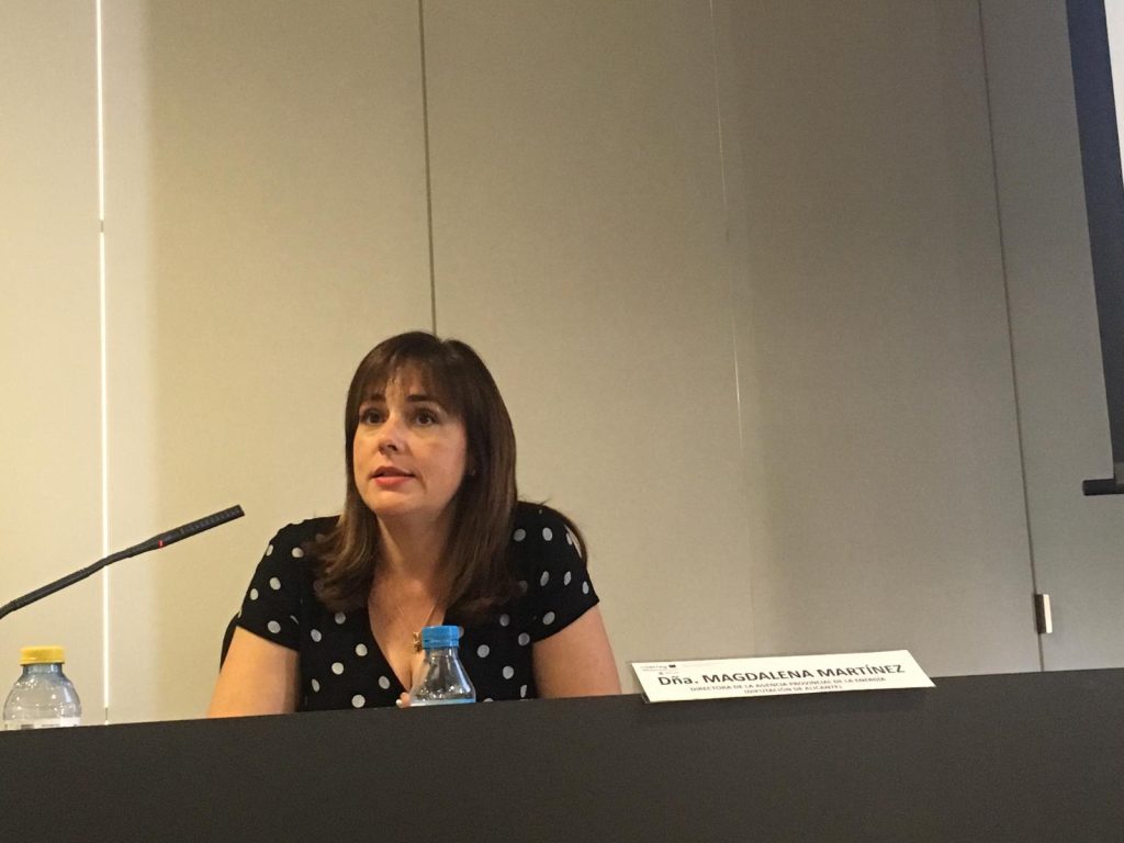 Magdalena Martinez explicó el proceso de transición energética que aplican en los edificios públicos.