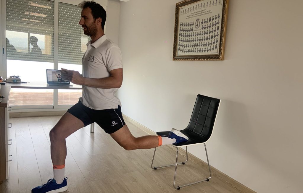 Roberto Cejuela ofrece en directos de Instagram los entrenamientos que realiza el equipo de UATriatló de la Universidad de Alicante para apoyar durante la cuarentena.