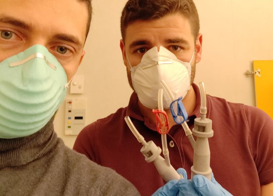 isinnova es una empresa italiana que ha ayudado a un hospital de su ciudad, Brescia, a superar la escasez de respiradores durante la crisis del coronavirus gracias a las impresoras 3D.