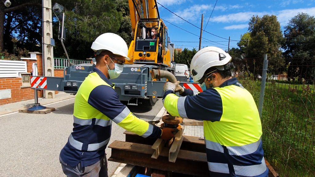 Este Primero de Mayo es especial por el agradecimiento a los profesionales sanitarios y servicios esenciales, incluidos suministro y saneamiento del agua.