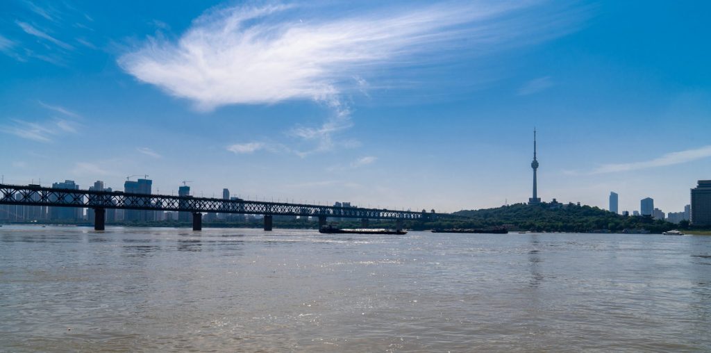 El río Yang-tsé es uno de los puntos del planeta más afectados por los vertidos de aguas residuales.