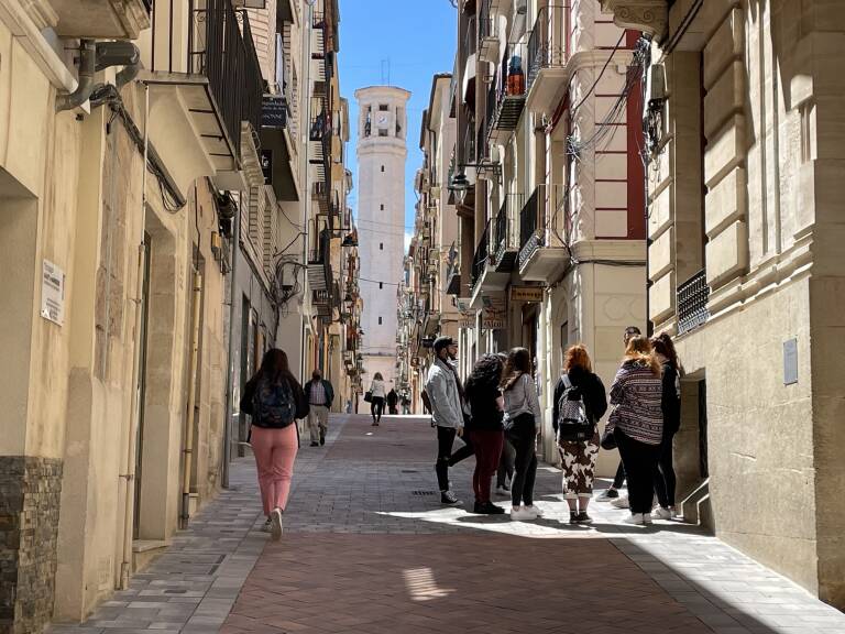 La calle Sant Francesc ha sido una de las últimas vias del centro histórico de Alcoi en revitalizarse.